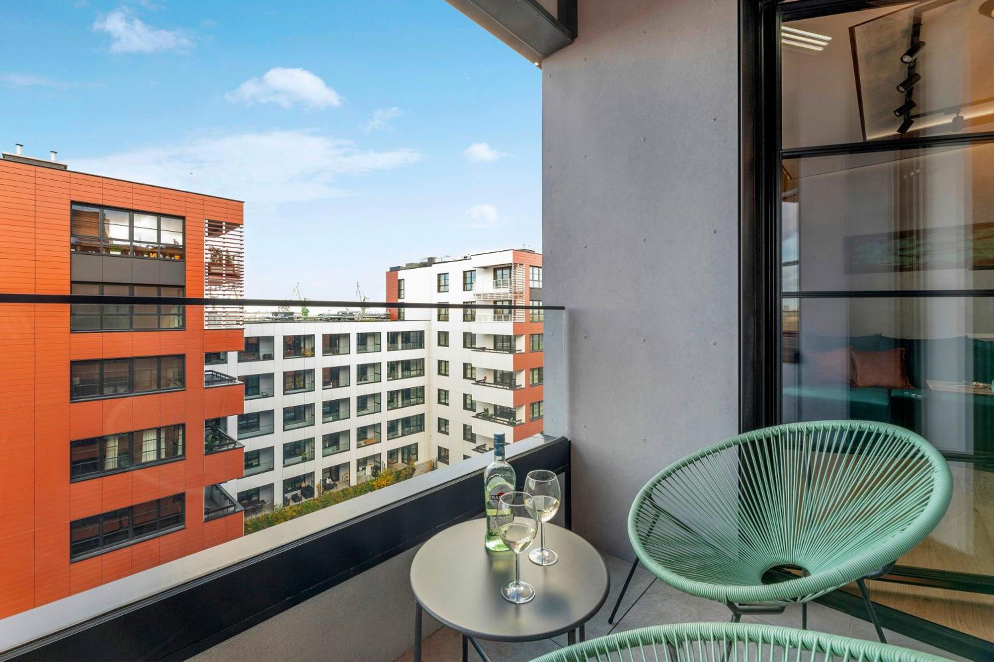 Doki Living & Foodhall By Downtown Apartments กดัญสก์ ภายนอก รูปภาพ